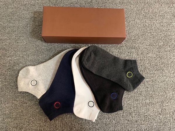 

Fashion Mens and Womens Four Seasons Pure Cotton Ankle Short Socks Designer Breathable Outdoor Leisure 5 Colors Business Sock With box