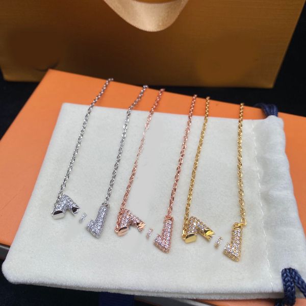 

Elegant Crystal Geometry Charm Chain Necklace Luxury Designer Gold Silver Plated Pendant Stainless Steel Chokers Fashion Women Jewerlry Wedding Gift With Box