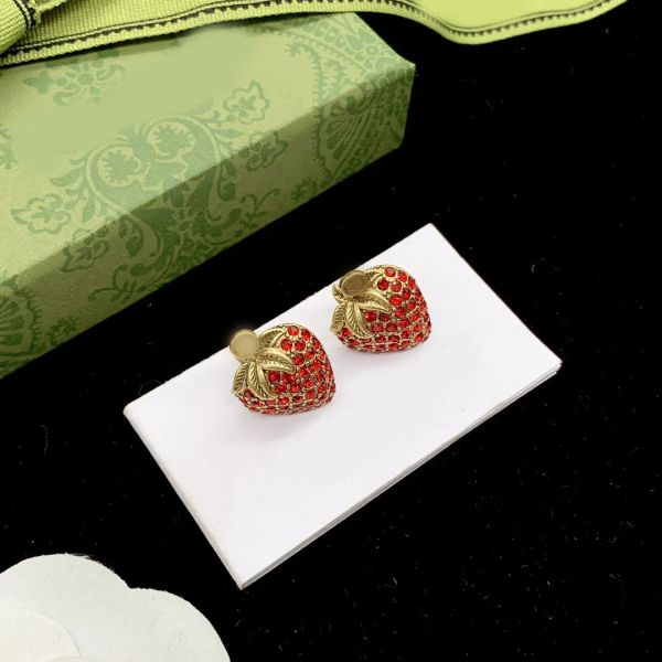 

Fashion Crystal Enamel Pearl Letter Ear Stud Earrings Luxury Brand Designer Elegant Women Copper Silver Lovers Jewelry Accessories Wedding Party Gift Wholesale