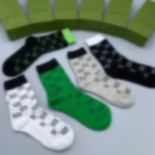 

Designer Men's and Women's socks for men Five pairs of stylish sports letter printed socks embroidered pure cotton breathable and box