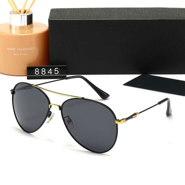 

Designer sunglasses for women and men New Polarized Sunglasses Fashion Trend Leisure Tourism Driving Travel 8845 With Box