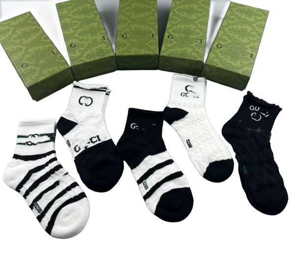 

2024 Designers Mens Womens Socks Five Brands Luxe Sports Winter Mesh Letter Printed Sock Cotton With box