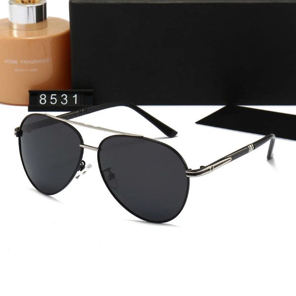 

Designer sunglasses for women and men New Polarized Sunglasses Fashion Trend Leisure Driving Tourism Holiday 8531 With Box