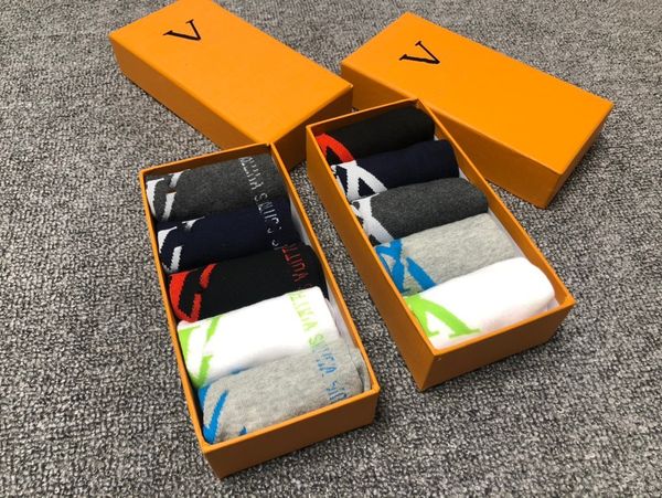 

Designer Men's and Women's socks Five pairs of stylish sports letter printed socks embroidered mens socks pure cotton breathable and box
