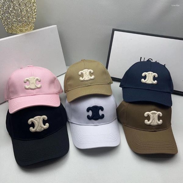

24ss Ball Caps Designer Cap Women Men Embroidered Luxe Fitted Hats Baseball Female Summer Casual Hundred Take Protection Sun Hat Retro Classic, Ivory