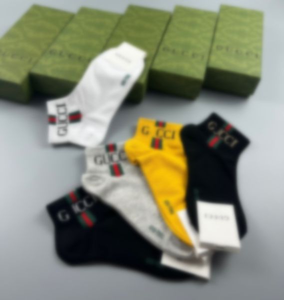 

Designer Men's and Women's socks Five pairs of stylish sports letter printed socks embroidered pure socks for men cotton breathable and box