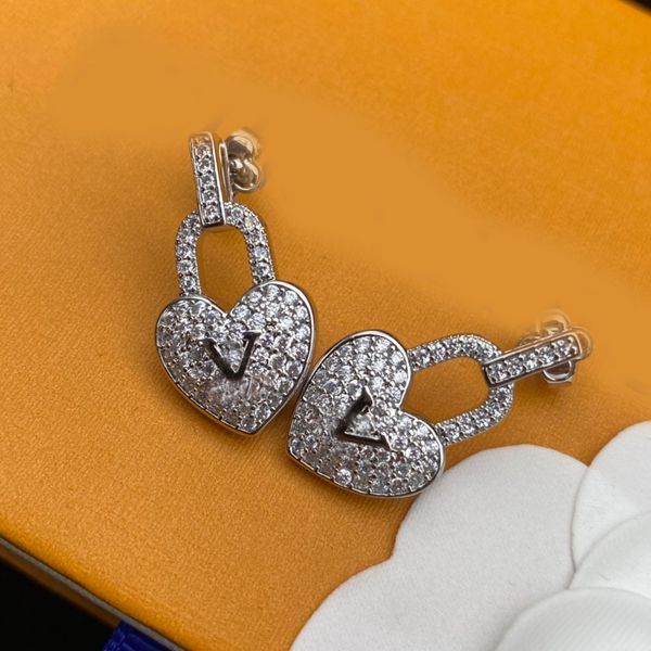 

Classic Heart Love Letters Stud Earring Fashion Women Luxury Gold Silver Plated Stainless Steel Original Brand Designer Crystal Rhinestone Wedding Party Jewelry