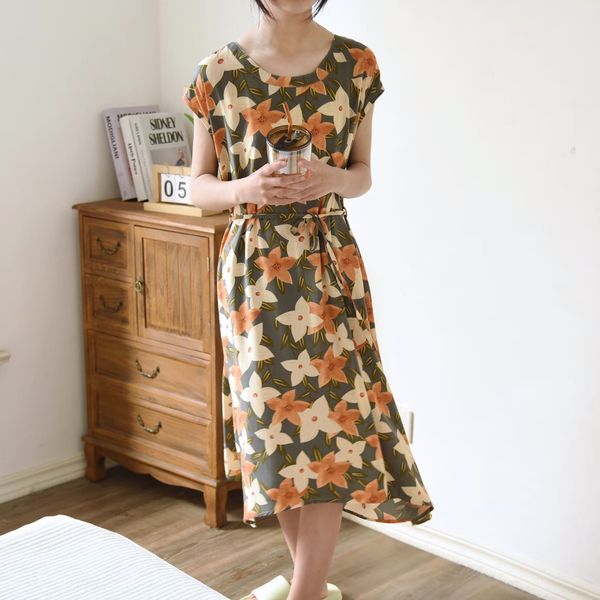 

Women's pajamas summer thin cotton silk sleeveless pajamas women's breathable artificial cotton home clothing pullover printed long skirt can be worn loose, Lily