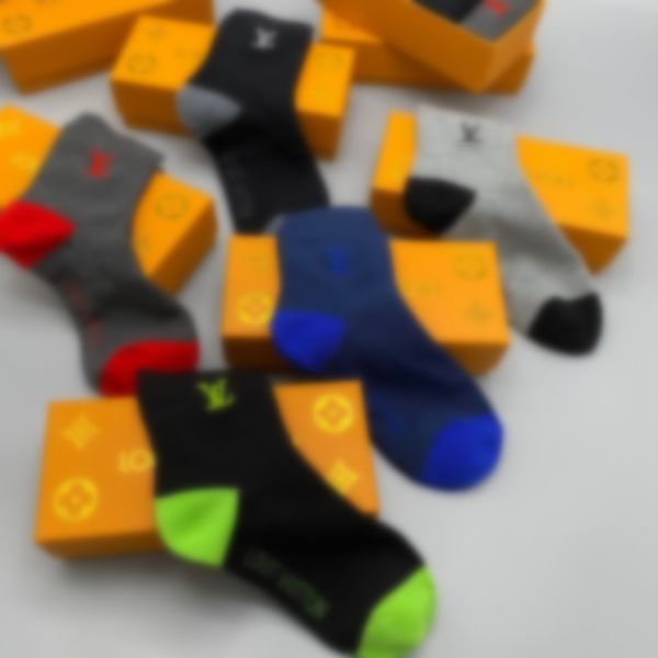 

Designer Mens Womens Socks Five Pair Luxe Sports Mesh Letter Printed Sock Embroidery Cotton Man Woman With Box 5 pieces/box, #6color random