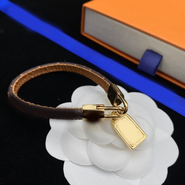 

Retro 18K Gold Charm Bracelet Leather Rope Luxury Original Designer For Women Classic Charm Pendants Wristband Cuff Link Chain Bangle Fashion Jewelry