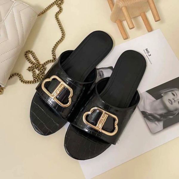 

Designer Sandals and Slippers Women's Sandals Summer Coat Fashion Square Button Beach Resort Room Square Head Versatile Flat Bottom Going Out, Blue