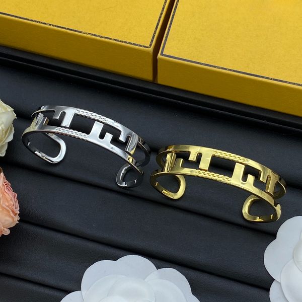 

Designer Bracelet Bangle Designer Jewelry 18K Gold Plated Letter Stainless Steel Open Bangle Fashion Luxury Cuff for Womens Brand Jewelry