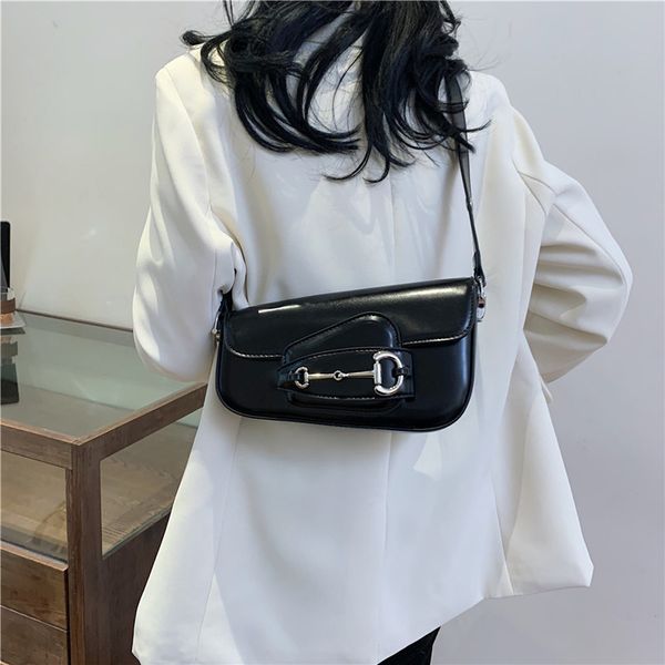 

Factory wholesale ladies shoulder bag 4 colors popular buckle clutch bag daily Joker solid color leather handbag flip small fresh fashion backpack 9097#, Black
