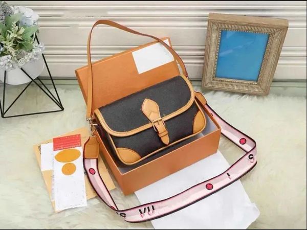 

Top quality 2024 Luxurys Designer Bag Floral Handbag with Jacquard Cross-body Strap Shoulder Bags Womens Leather Underarm Purse fashion bags, Brown flowers1 #