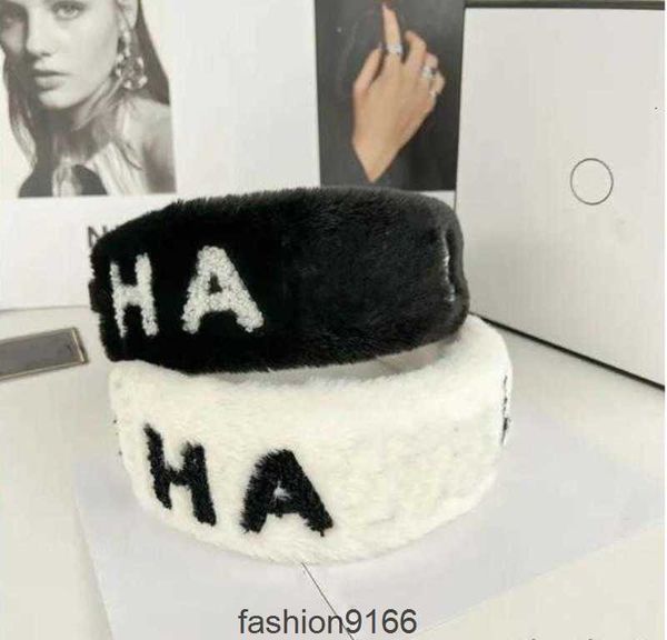 

Fashion Letter Fur Headbands for Women Girl Winter New Luxury Wool Winter Headband Outdoor Hairband Head Wrap Black White Wash Face Headband