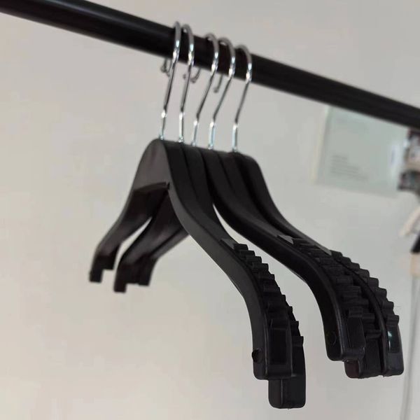 

Cheap price plastic wardrobe hanger baby kids clothes hangers coat hanger wholesale