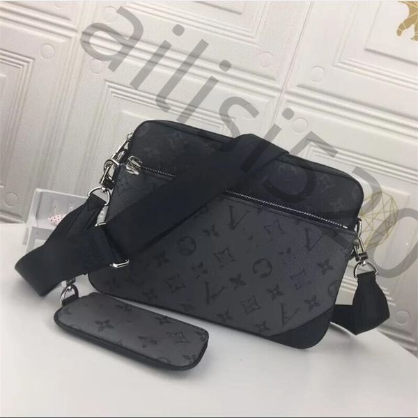 

Handbags Men Leather TRIO Messenger Bags Luxury Shoulder Bag Make up Bags Designer Handbag Luxurys designers Mens Shoulder Bags, Plum