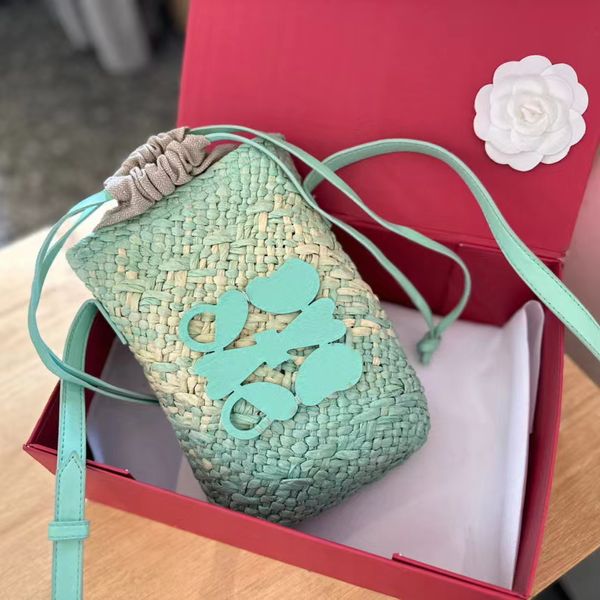 

Grass Woven Basket Bags Simple Hearts Style Women's Diagonal Cross Bag Compact Mobile Phone Bag, Green