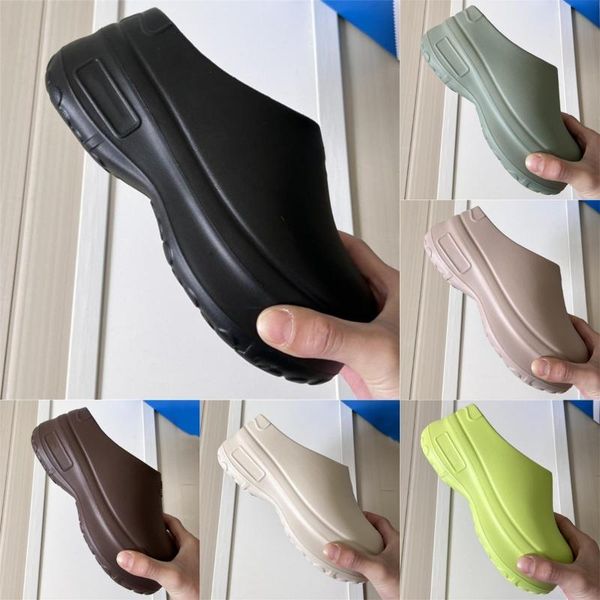 Step Up Your Summer Style: Chic and Comfy Women's Slipper Sandals