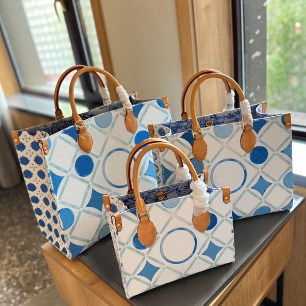 

2024 Fashion Handbag Delicate Crossbody Printed Fresh Jungle Bag Simple leather design Ladies large capacity tote bag, A9
