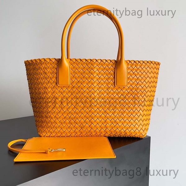 

10A High Quality Classic Designer Fashion Tote Luxury Woven Shopping Bag Tote Women's Underarm Bag Tramp Crossbody bucket Bag, Red