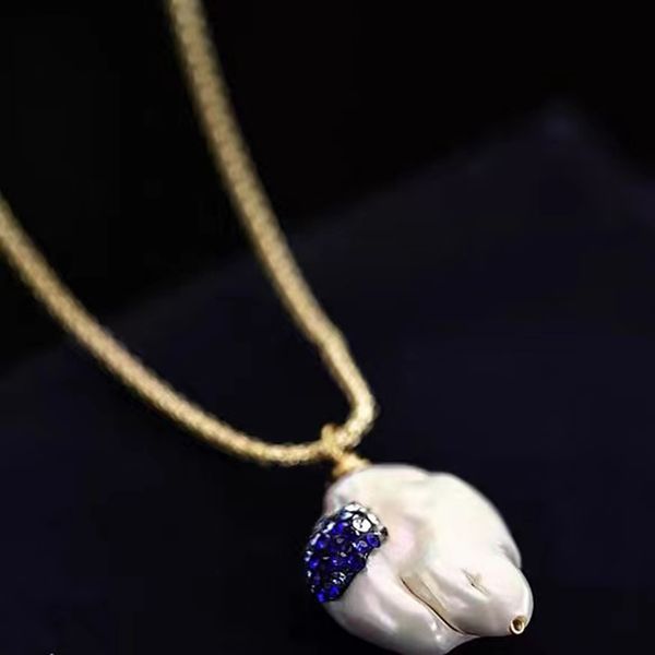 

elegant gold-plated imitation pearl folding irregular women's ring