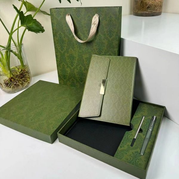 

wholesale Green Notepads SizeA5 Fashion Letters Signature Pen Core Set With Box Assembly Handbag For Business Gift
