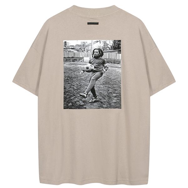 

New Arrival 24ss USA Plus Size Football Star Photo Print Small Silicone Label Tee Men t shirt Spring Summer Women Oversize Street skateboard Casual cotton, 250 desert yellow