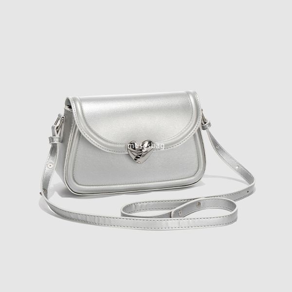 

Women's saddle bag designer bag, fashionable niche, love underarm bag, versatile, one shoulder, large capacity crossbody bag, Silver