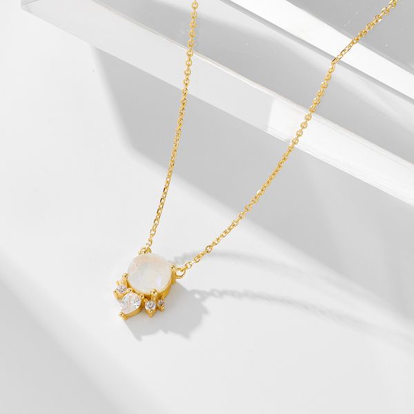 

Light luxury natural moonstone necklace with women's high-end and niche design s925 pure silver simple and versatile collarbone chain