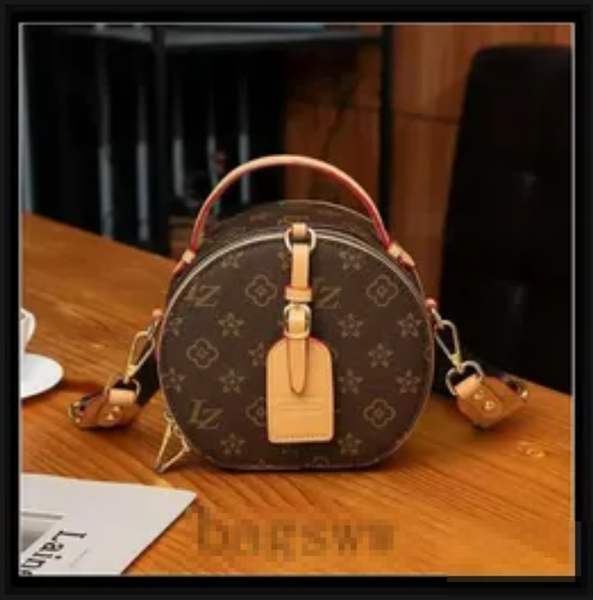 

Fashion Round Bag For Women travel Luxury Handbags Women Bags Fashion Backpack Shoulder Luxurys Designer Bags Messenger Bag Wallet Tote, T21