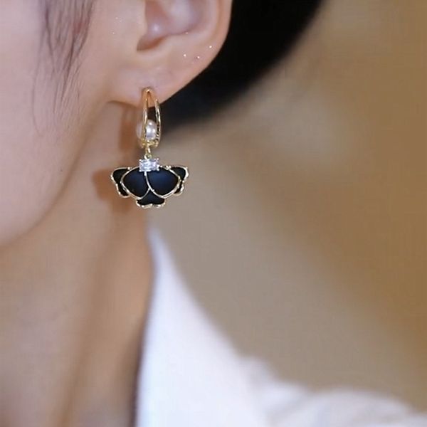

1-311 Elegant Freshwater Pearl Tassel Earrings Lightweight High-End