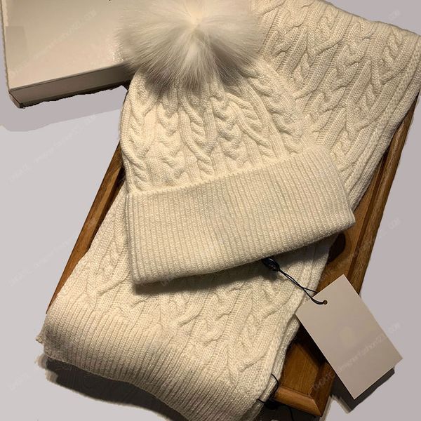 

Fashion Wool knitting hat scarf set sacoche hats men women fashions designer shawl cashmere scarfs gloves suitable for winter dragoies scarves