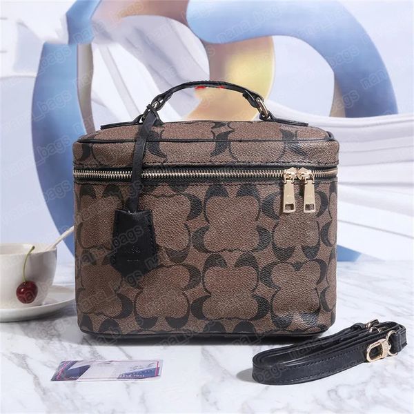 

Luxury Make Up Bag PU Designer Toiletry Bag Cosmetic Case Women Outdoor Makeup Bags Crossbody Toilet Wash Pouch Purse Zipper Handbags Tote BFG2412172, Cream