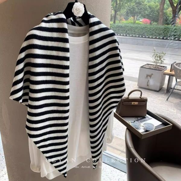 

Pure wool oversized warm triangle shawl --870931