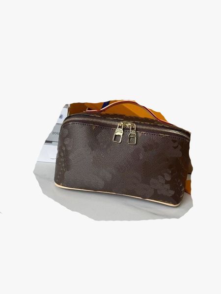 

2025WASH BAG Cosmetic Bags & Cases Handbag Luxury Women's Fashion Bag Fashion Steam Engine Classic Hand Shoulder Diagonal Straddle Bag Shopping Bag, Grey