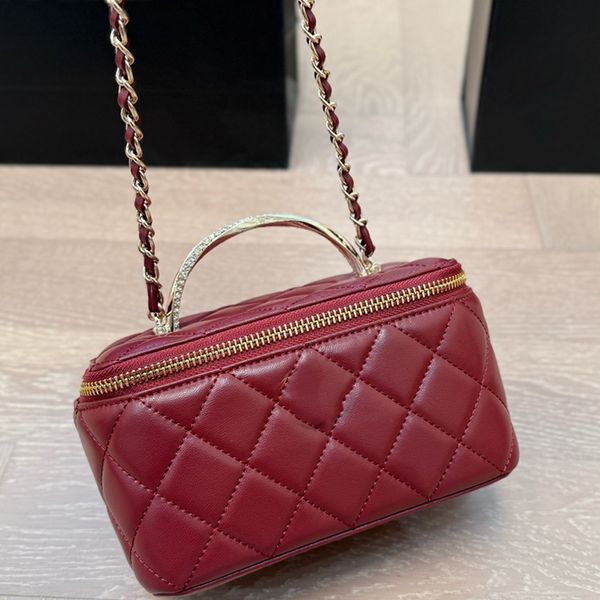 

Designer bag Letter Zipper cosmetic bag Classic Crossbody Bag Shoulder Bag Handle Chain quality leather Crossbody Bag saddle bag luxurys Handbags Messenger bag 18m, Burgundy