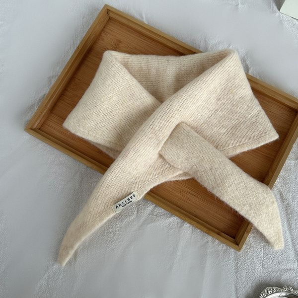 

Premium solid color triangular shawl --84317