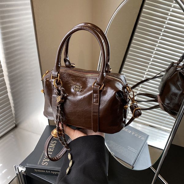 

Women Shoulder Fashion Outdoor Versatile Retro Trendy Designer Bag High-end Triple Black Brown Coffee Bury Free shipping