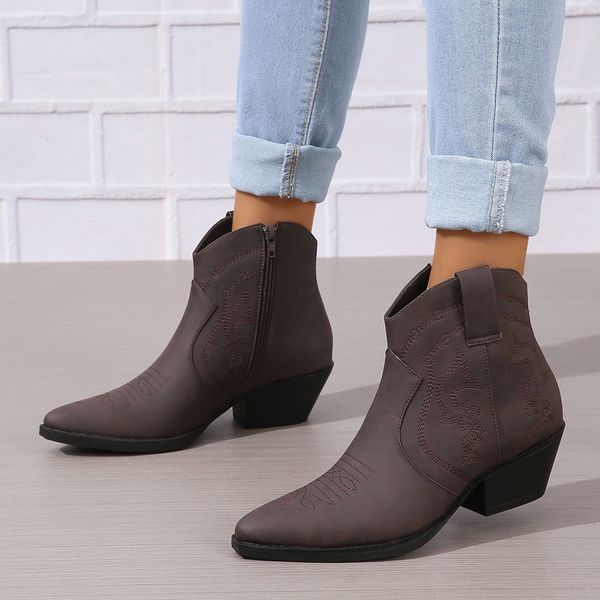 

New autumn and winter shoes for European and American foreign trade, large size low leg thick heel women's boots, designer shoes, Light tan