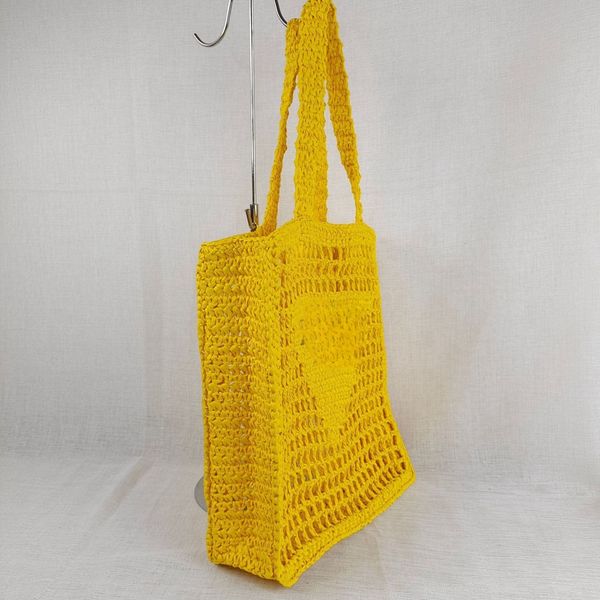 

Tote Bag Large Vintage vacation shoulder Bag everything casual Handbag Designer Hollow summer Beach Bag designer bags Solid color versatile, casual and everyday, P1