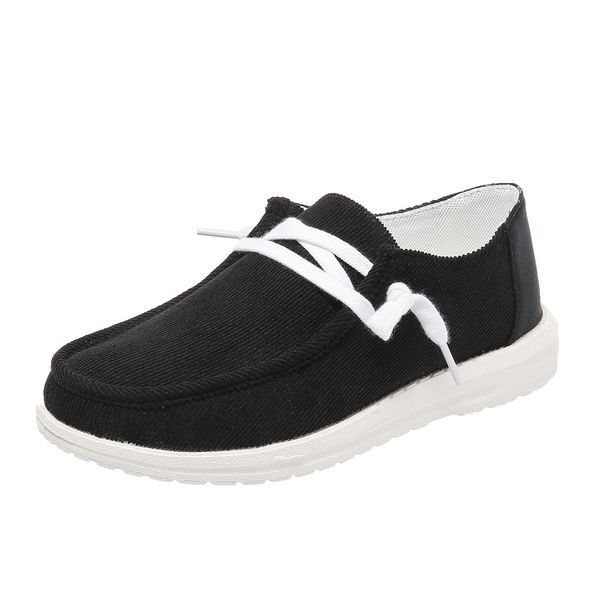 

A new summer sports and leisure shoe with a flat sole from Europe and America black