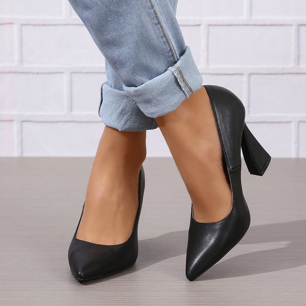 

New shoes in stock in Europe and America, pointed and fashionable high heels for women's shoes, one foot for women's designer shoes black