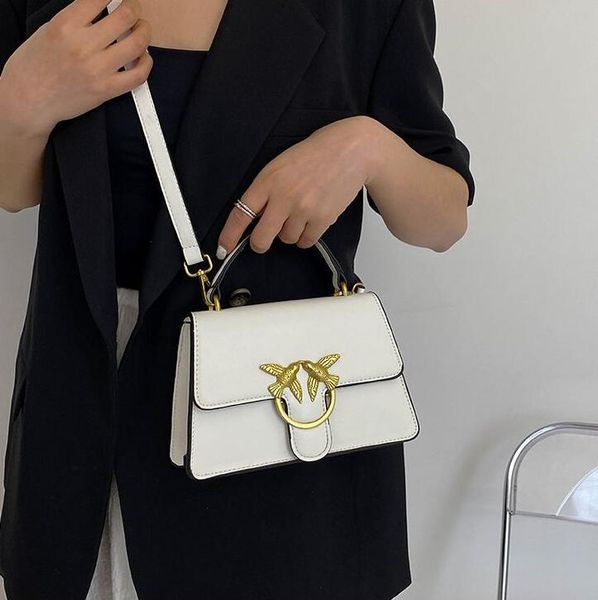 

Sales factory women shoulder bag 5 colors simple Joker solid color leather handbag small fresh gold buckle womens backpack street fashion stone handbags 4562#, Welfare color/regular packaging