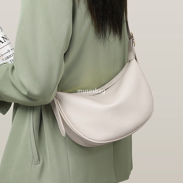 

High end dumpling bag with niche design trendy and fashionable casual one shoulder crossbody bag versatile small bag women's bag, White