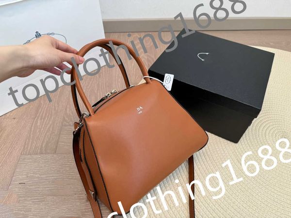 

PRASame Style Bag Handheld Skew Straddle Womens Bag Small and Elegant and Elegant Dumpling Bun genuine leather handbags bucket bags woman, Black