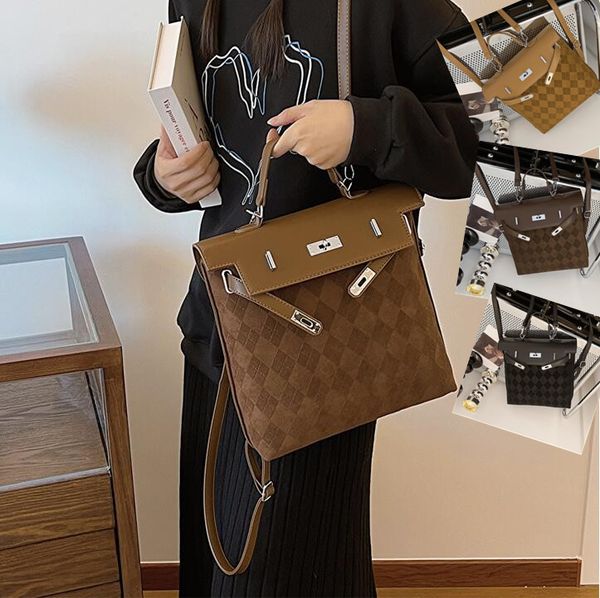 

Sales factory ladies bags 4 colors classic Joker padded leather fashion casual backpack elegant atmosphere rhombic handbag street trend printing Tote bag 2215#, Clear