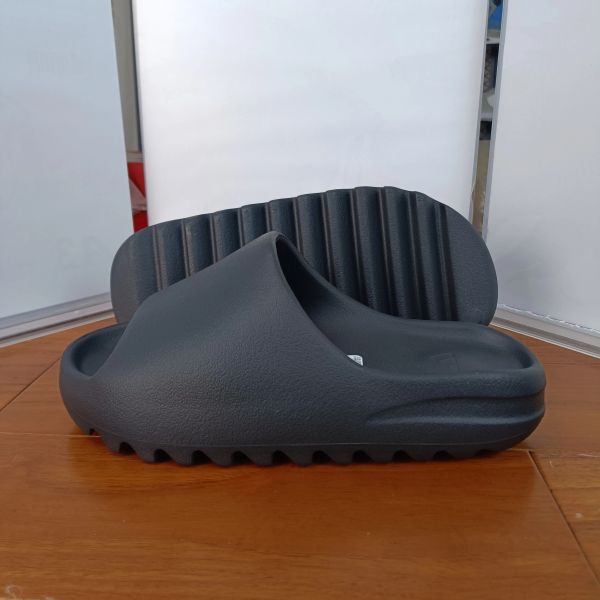 

Good Quality YZ Slide Sandals Summer Bone Onyx Resin Soot Ochre Enflame Orange Men Women Sneakers Warehouse Fast Delivery, Forest green