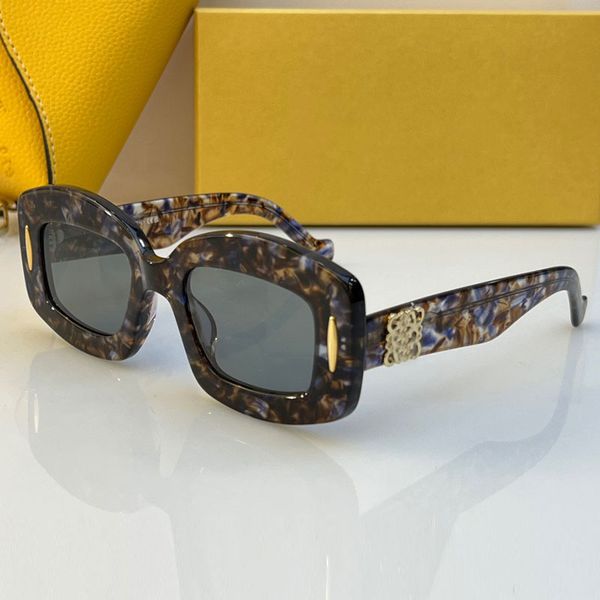 

Hot designer marble rectangular sunglasses LW40114 Womens black marble casual sunglasses UV400 protective goggles golden decorative logo on the legs top quality