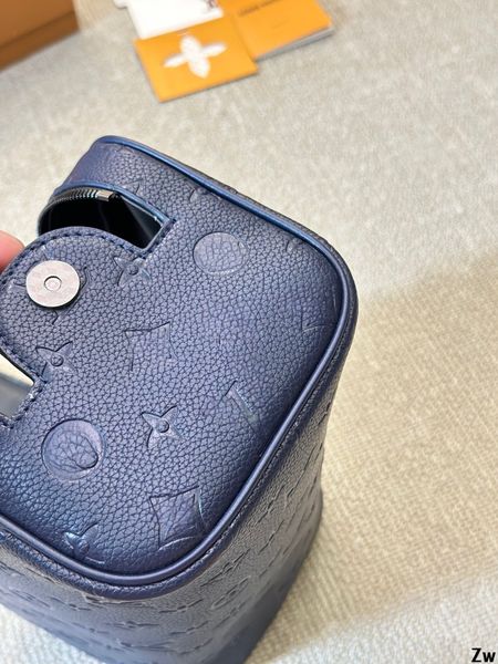 

luxury designer bags men travelling toilet bag fashion design women wash bag large capacity cosmetic makeup toiletry Pouch, 3_color